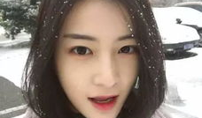 明星的女友是网红,明星人气再攀高峰！”